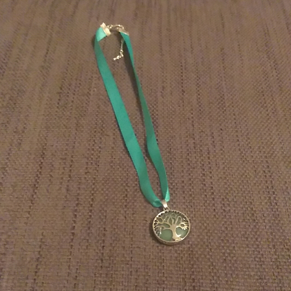 Tree of life ribbon necklace